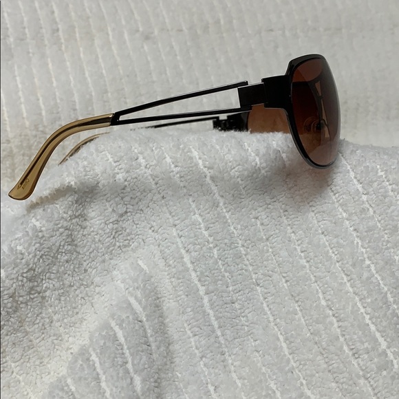 Sunglasses - Picture 3 of 4